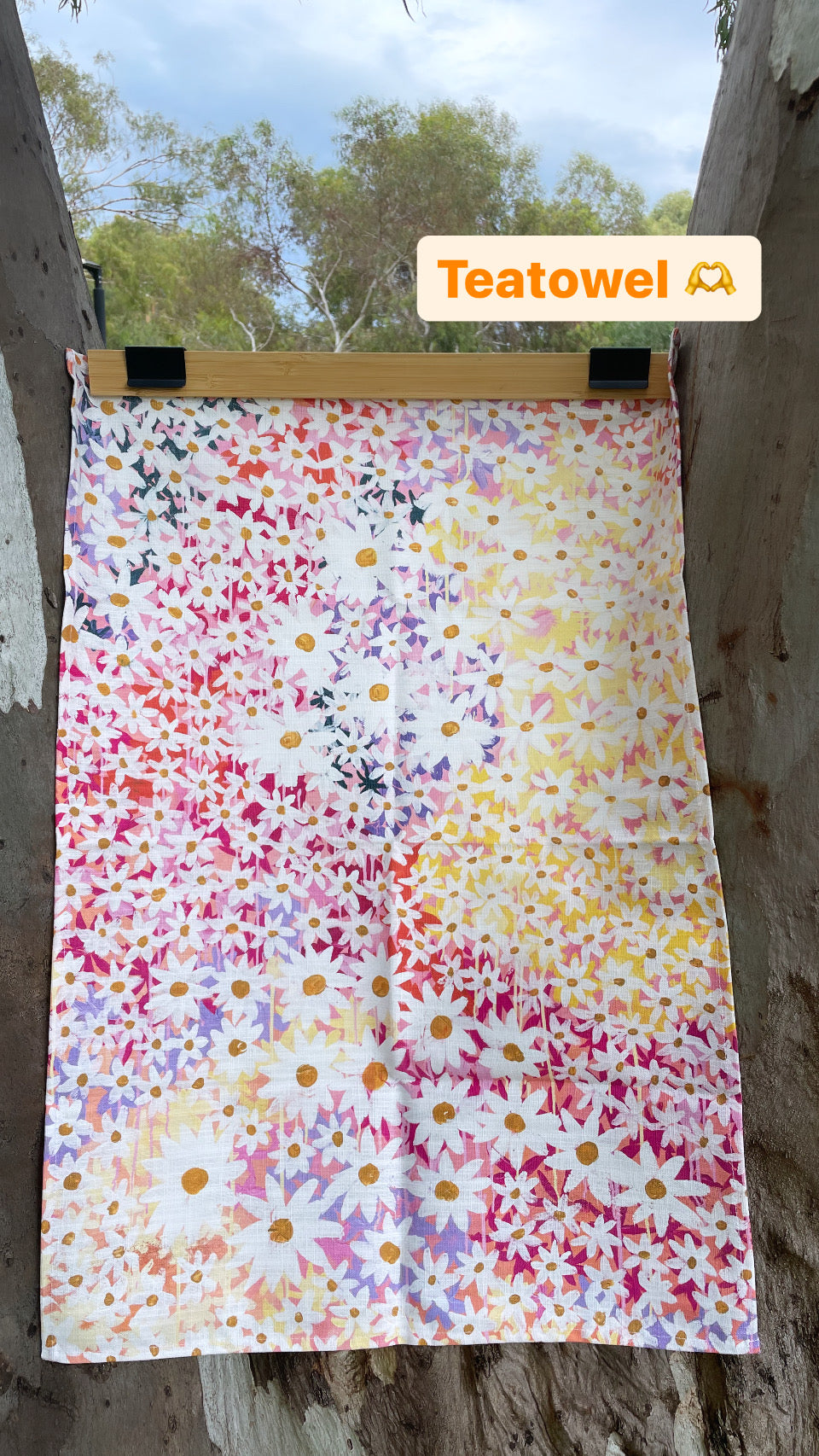 Linen Teatowel “Daisy Party”